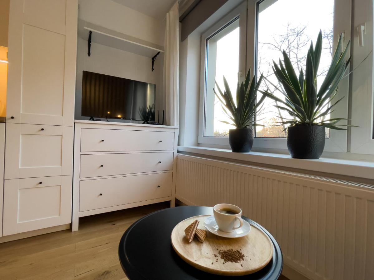 Urban Apartments Studio No 4A, Free Private Parking, Self Check-In Chorzów Exteriör bild