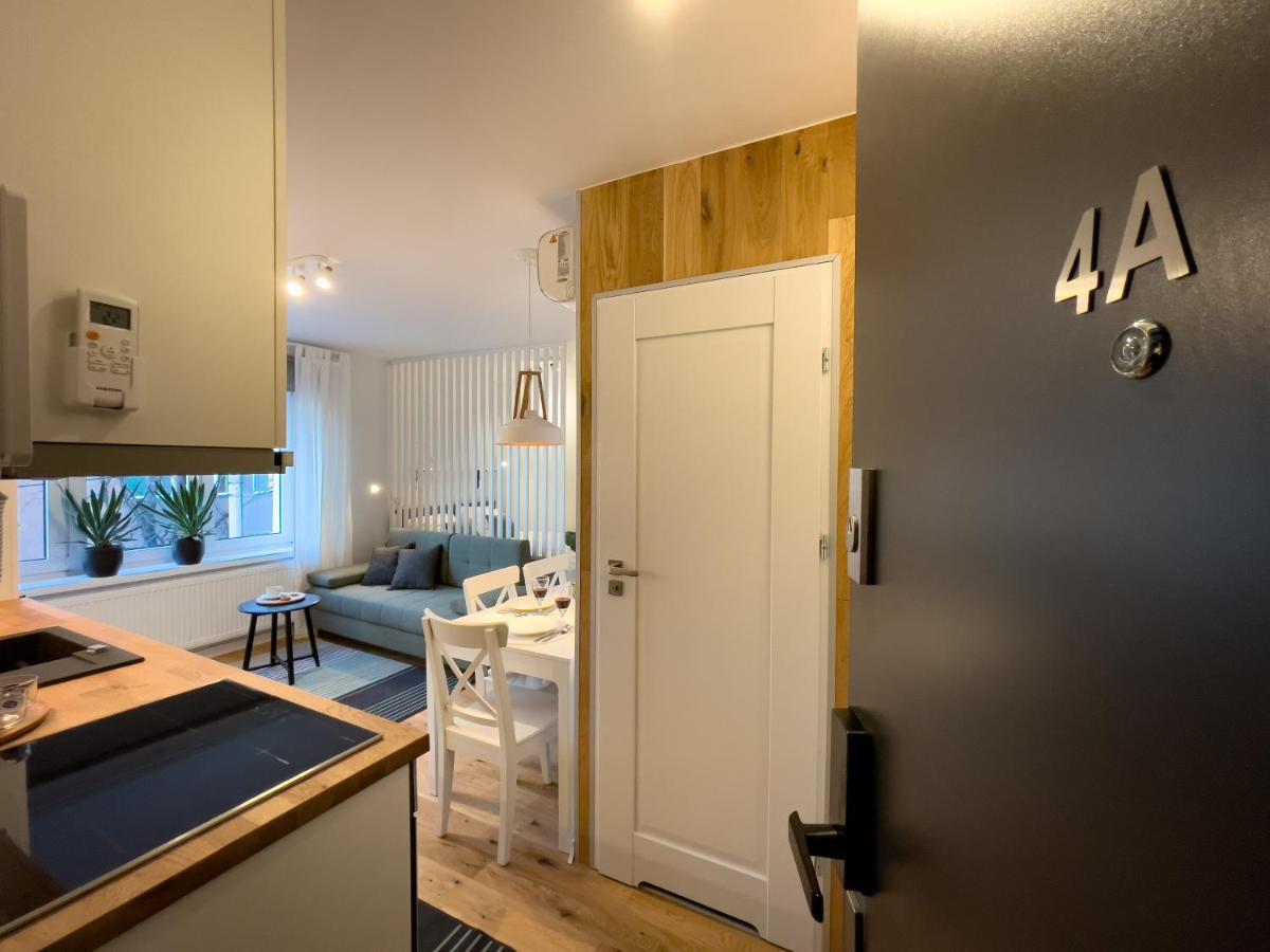 Urban Apartments Studio No 4A, Free Private Parking, Self Check-In Chorzów Exteriör bild